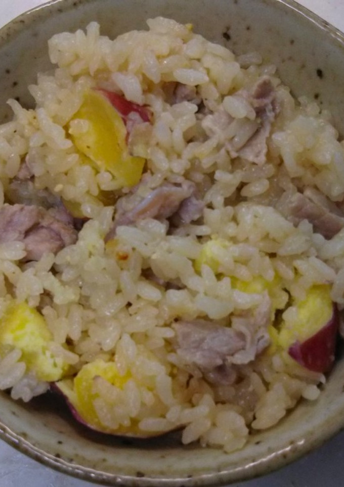 さつまいもと豚肉の味噌マヨ炊き込みご飯-レシピのメイン写真