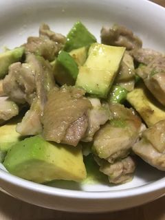 鶏モモとアボカドの柚子胡椒炒め-レシピのメイン写真
