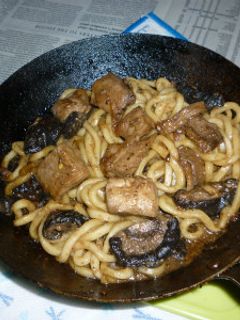本まぐろのヅケ+生椎茸の焼きうどん-レシピのメイン写真