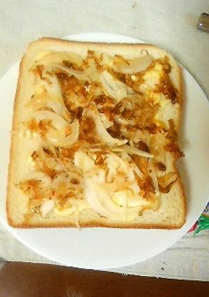 今しか食べられない！オニオントースト-レシピのメイン写真