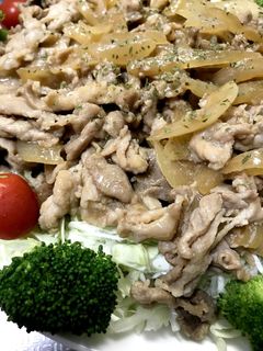 野菜嫌いさんに お肉のっけて生野菜も爆喰-レシピのメイン写真
