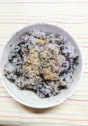 美味！ひじきの煮物とゆかりの混ぜご飯-レシピのメイン写真