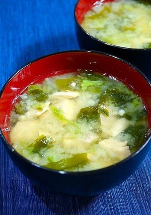 簡単！秋鮭と白菜のお味噌汁☆白麦味噌-レシピのメイン写真