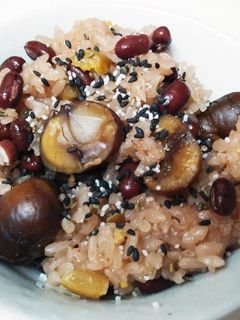簡単!栗の赤飯~天津甘栗で-レシピのメイン写真