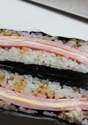 夜食におにぎらず-レシピのメイン写真