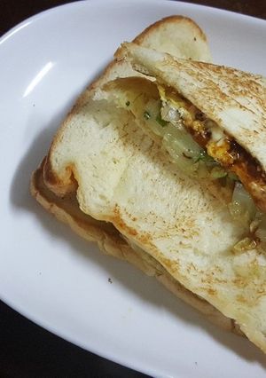 お好み焼き風ホットサンド-レシピのメイン写真
