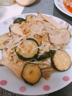 ズッキーニときのこのガーリックマヨ焼き-レシピのメイン写真