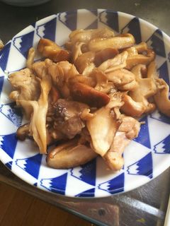 きのこと鶏肉のバター炒め-レシピのメイン写真