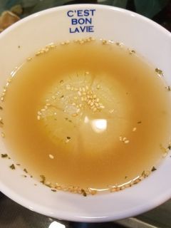ダシダでまるごと玉葱スープ-レシピのメイン写真