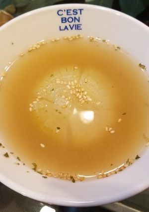 ダシダでまるごと玉葱スープ-レシピのメイン写真