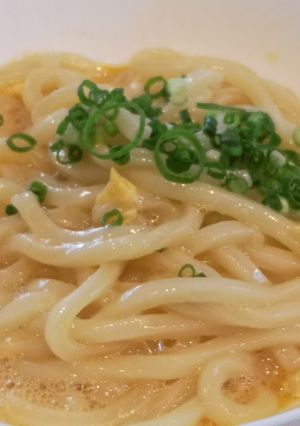 簡易グルメ!釜玉風うどん-レシピのメイン写真