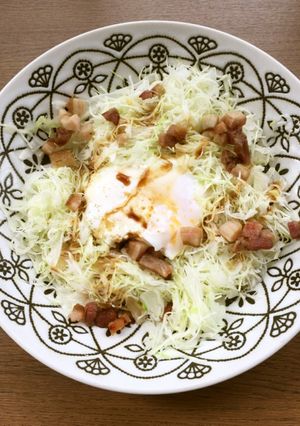 市販の千切りキャベツで、巣ごもり卵-レシピのメイン写真