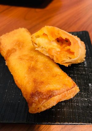 春巻きで簡単カルツォーネ！マルゲリータ風-レシピのメイン写真