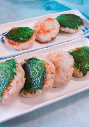 混ぜて焼くだけ！れんこんと鶏のつくね-レシピのメイン写真
