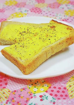 マヨネーズトースト♪カラシと胡椒も-レシピのメイン写真