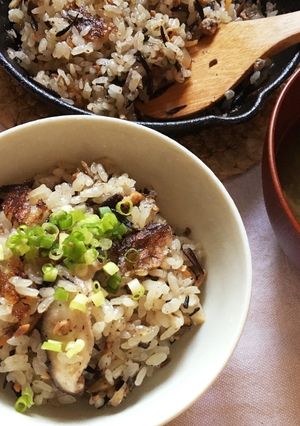 ぶり大根の煮汁でスキレット炊き込みご飯-レシピのメイン写真