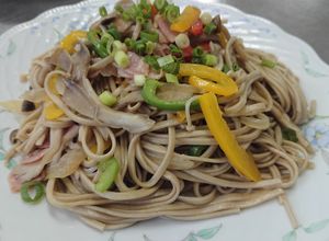 きのこたっぷり そばのペペロンチーノ風-レシピのメイン写真