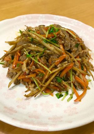 韓国風甘辛きんぴらごぼう-レシピのメイン写真