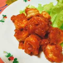 A picture of えびと玉ねぎのケチャップ炒め.
