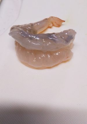 簡単!海老の下処理（背ワタ取り）-レシピのメイン写真