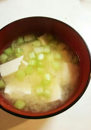豆腐と大根の葉の味噌汁-レシピのメイン写真