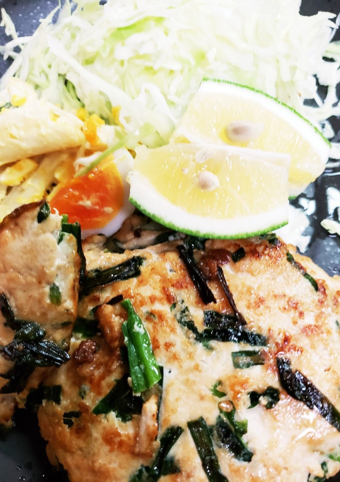ニラ鶏ミンチ落とし焼きハンバーグ-レシピのメイン写真