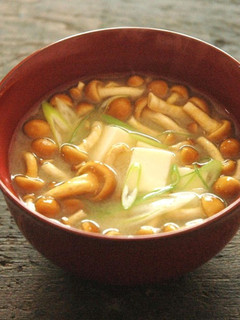なめこと豆腐の味噌汁-レシピのメイン写真