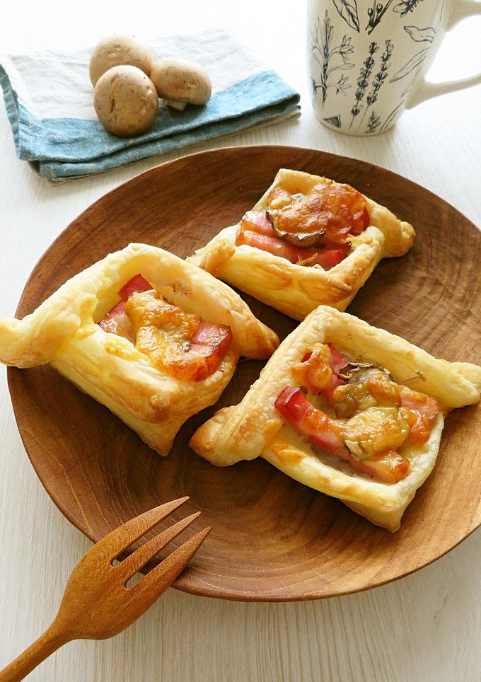簡単♪しらすときのこのチーズパイ-レシピのメイン写真