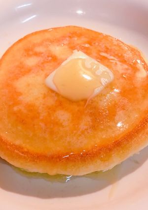 材料2つ☆卵なしふわふわホットケーキ！-レシピのメイン写真