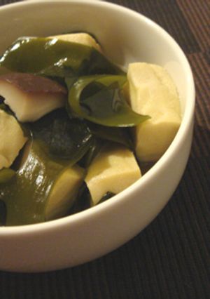 じわ〜っ高野豆腐とわかめの含め煮-レシピのメイン写真