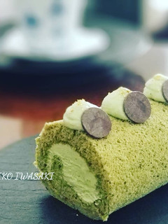 綺麗になれちゃう『抹茶抹茶ロールケーキ』-レシピのメイン写真