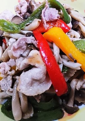 細かいしめじ(はねだし)と豚肉の炒め物-レシピのメイン写真