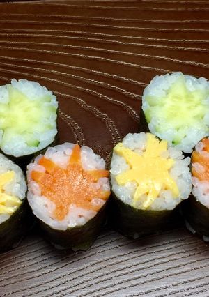 寿司型・模様巻き(3色モミジ)-レシピのメイン写真
