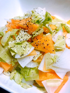 和えるだけ大根と柿とキャベツのレモン和え-レシピのメイン写真
