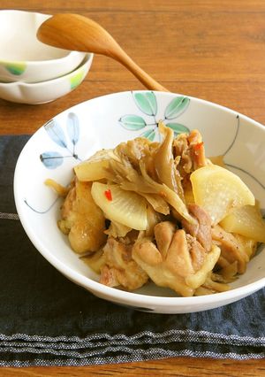 ご飯がススム☆舞茸と鶏大根のピリ辛旨煮-レシピのメイン写真