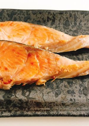 フライパンで簡単！洗い物が楽になる焼き鮭-レシピのメイン写真