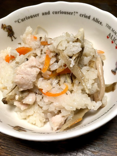 塩麹入り♡鶏肉ゴボウ炊き込みご飯(薄味)-レシピのメイン写真
