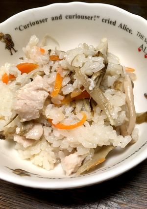 塩麹入り♡鶏肉ゴボウ炊き込みご飯(薄味)-レシピのメイン写真