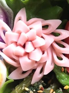 【簡単】キャラ弁 おかず 花ハム②-レシピのメイン写真