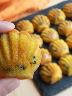 簡単!かぼちゃとチョコチップのマドレーヌ-レシピのメイン写真
