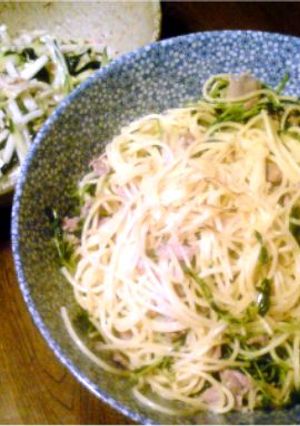 豆苗と豚肉の塩味スパゲティ-レシピのメイン写真