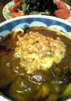 納豆ののったカレーうどん-レシピのメイン写真