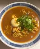 インスタント味噌ラーメンのスープ