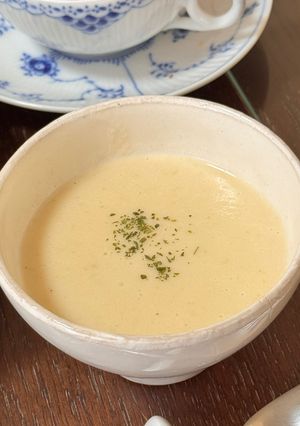 新玉ねぎのポタージュ アーモンドの香り-レシピのメイン写真