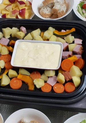 ホットプレートでチーズフォンデュ-レシピのメイン写真