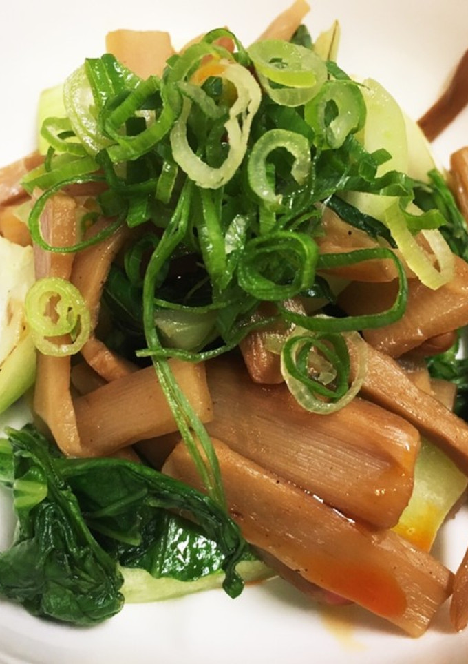 簡単おつまみ メンマと青梗菜のラー油炒め-レシピのメイン写真