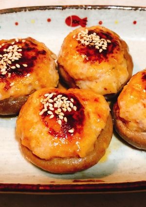 鶏団子でしいたけの肉詰め-レシピのメイン写真