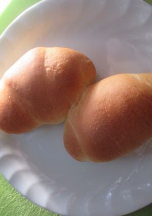 何もつけないで食べるバターロール-レシピのメイン写真