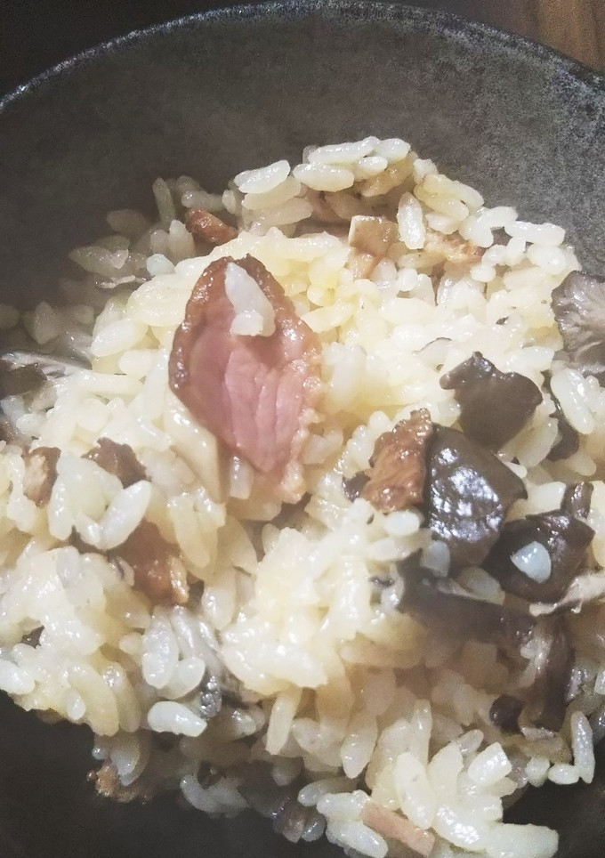 簡単！ヒラタケと焼豚の炊き込みご飯-レシピのメイン写真