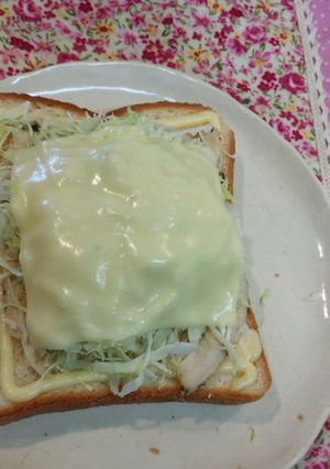 サラダチキンとキャベツのヘルシートースト-レシピのメイン写真